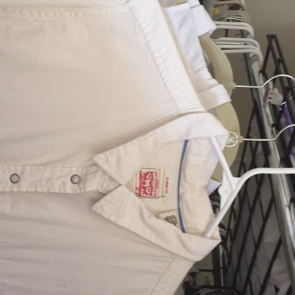 Shirts - Picture 6 of 7